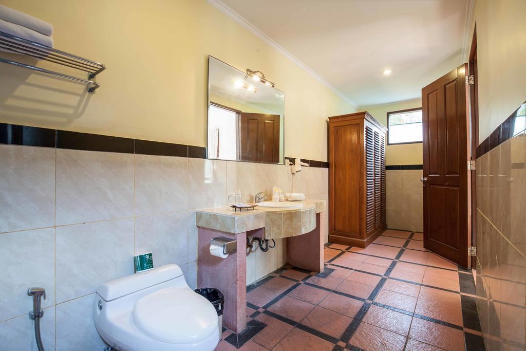 Putri Bali Villa Seminyak  Phòng bức ảnh