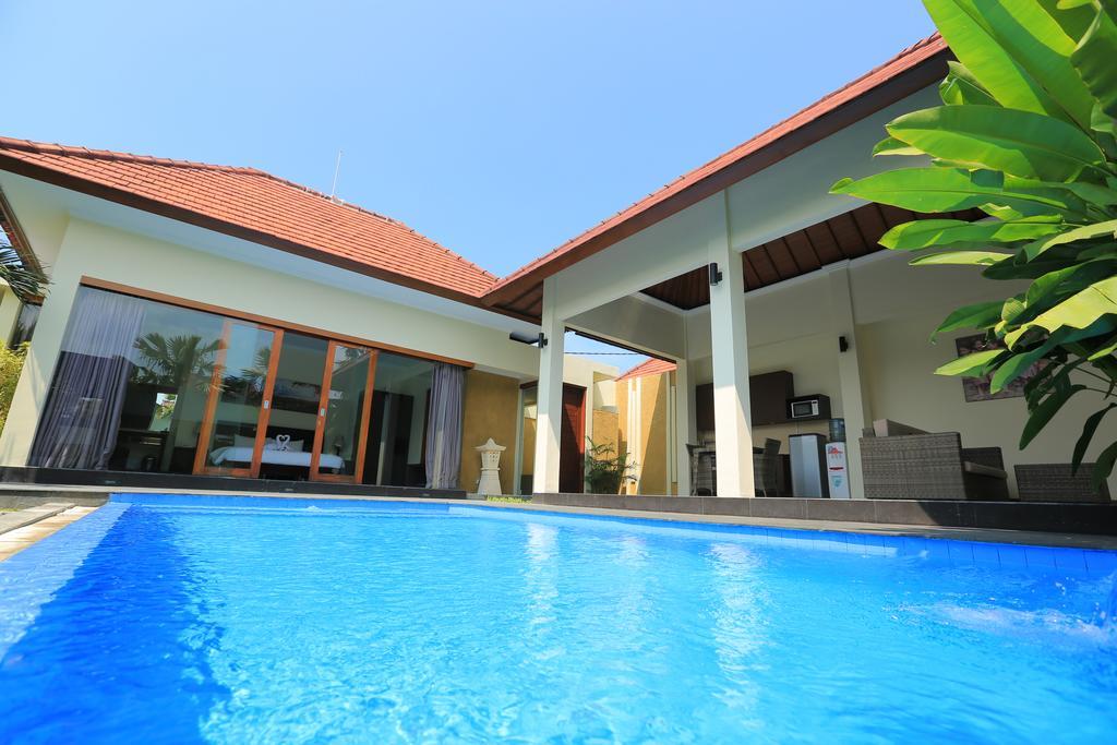 Putri Bali Villa Seminyak  Ngoại thất bức ảnh
