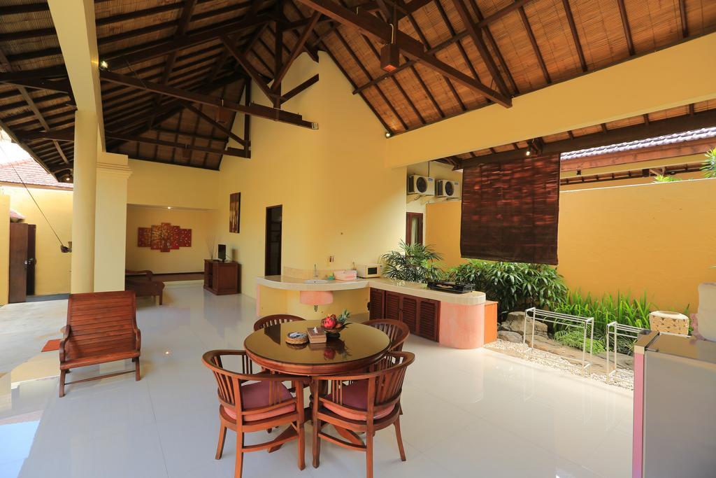 Putri Bali Villa Seminyak  Ngoại thất bức ảnh