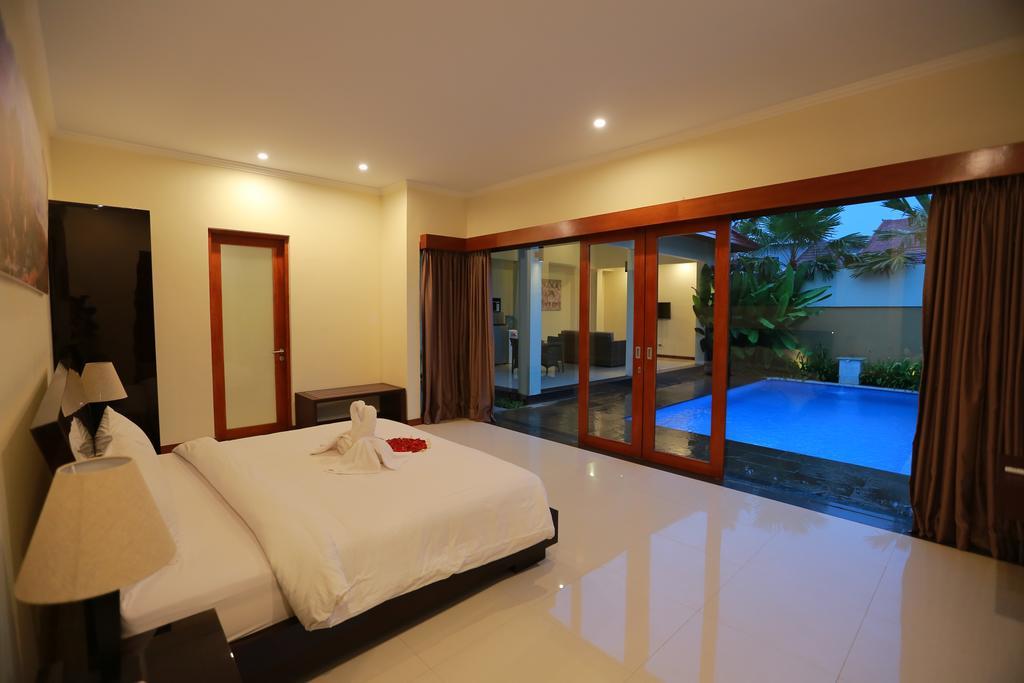 Putri Bali Villa Seminyak  Ngoại thất bức ảnh